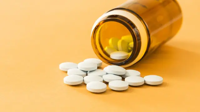 Cara Minum Obat Cacing yang Tepat, Tidak Harus di Malam Hari