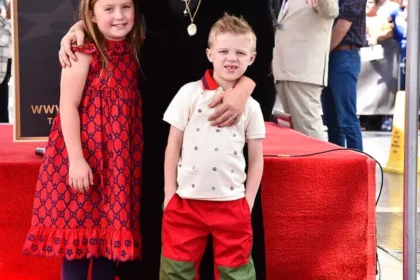 Kelly Clarkson Tetap Protektif pada Brandon Blackstock Meski Jalani Perceraian Rumit