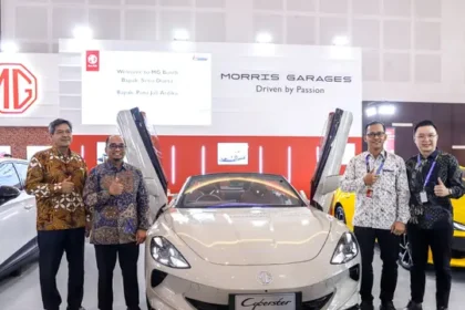MG Pamer Cyberster dan MG4 EV di GIIAS Surabaya 2025