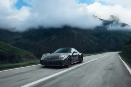 Porsche 911 Carrera 4 GTS Edisi Terbatas “Tribute to Transfagarasan” Hanya 10 Unit di Dunia